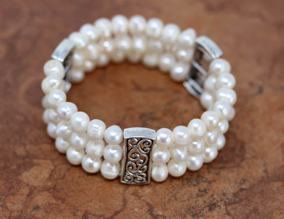 Beaded Freshwater Pearl Stretch Bracelet