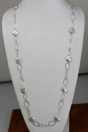 Pearl Beaded Necklace